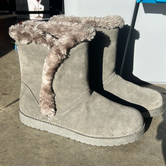 faux fur lined boots - Picture 1 of 2